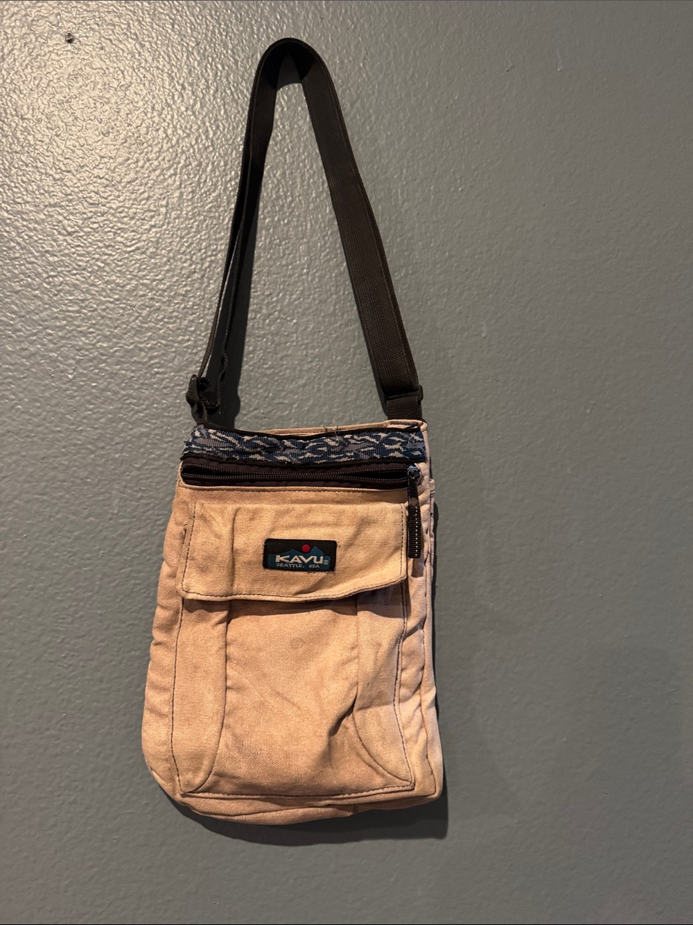 Kavu Tan Canvas Crossbody with Navy Patterned Trim